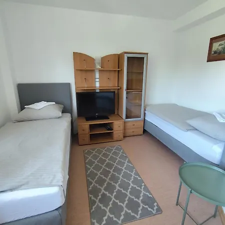 Gosciniec Tombor Apart-hotel *