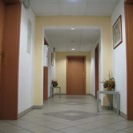 Gosciniec Tombor Aparthotel *