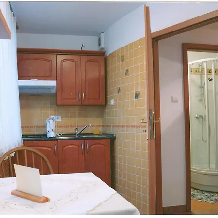 Aparthotel Gosciniec Tombor *