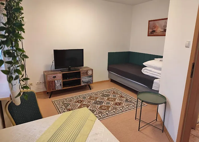 Gosciniec Tombor Aparthotel