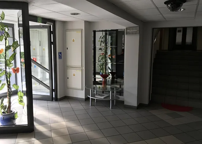 Apart-hotel Gosciniec Tombor 3*